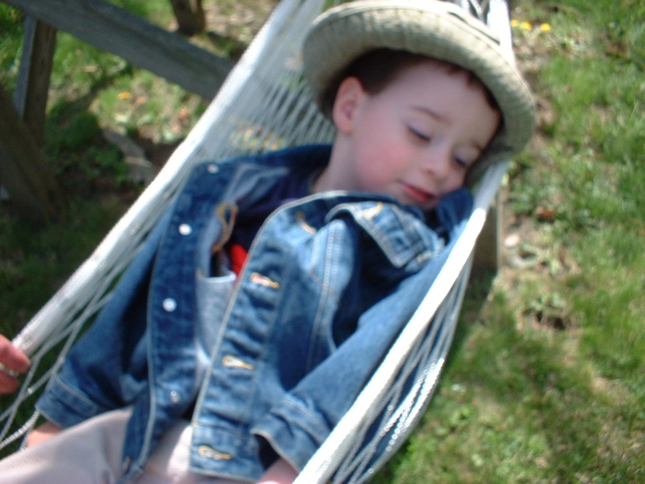 sleepykyleinhammock.jpg